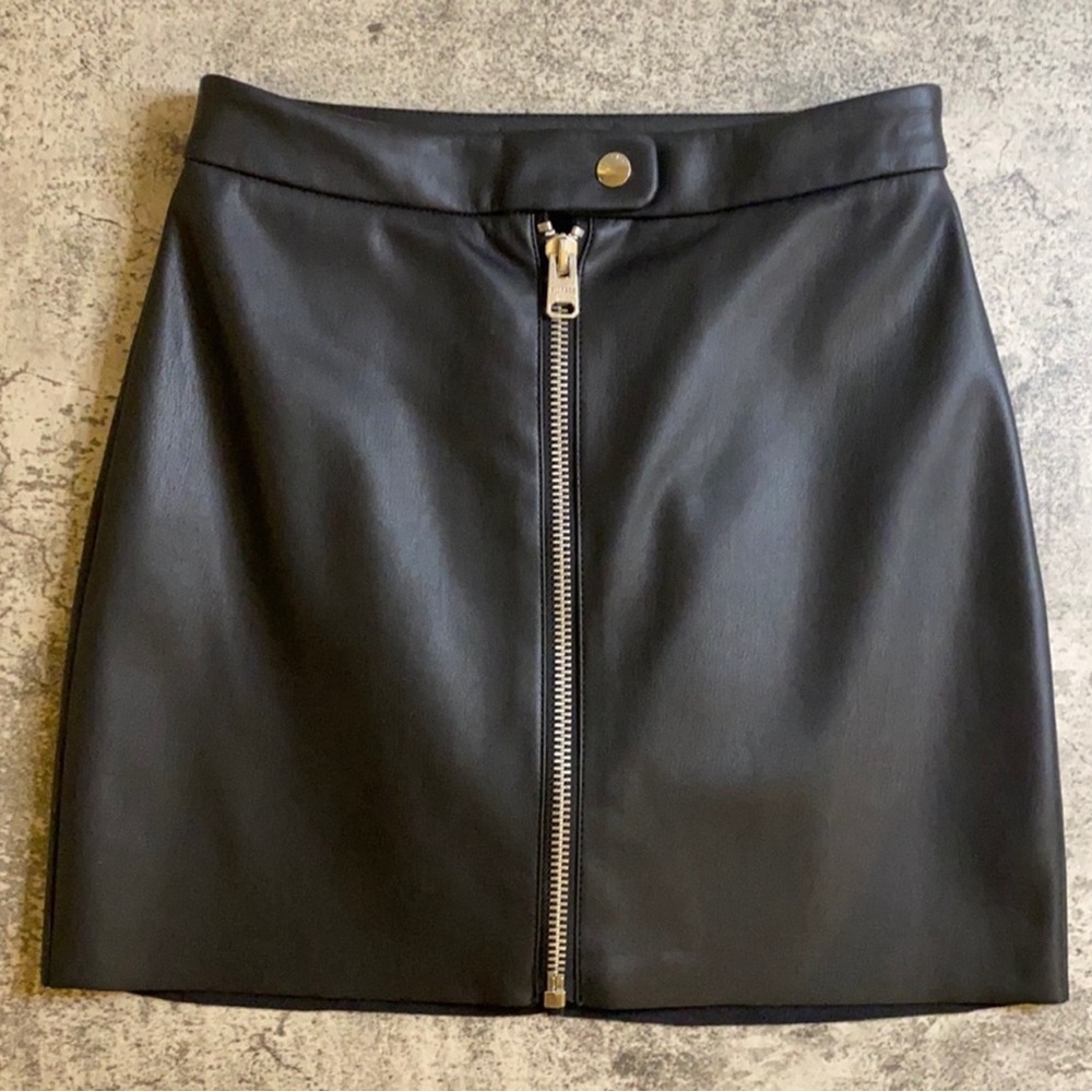 Express Black Faux Leather Mini/Midi Skirt Silver Zipper Snap XS Size 0 🔥